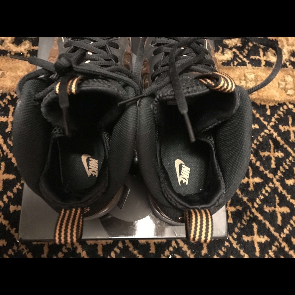 Like new copper foamposites - size 6